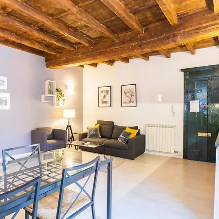 - Alzaia Naviglio Grande Apartament *