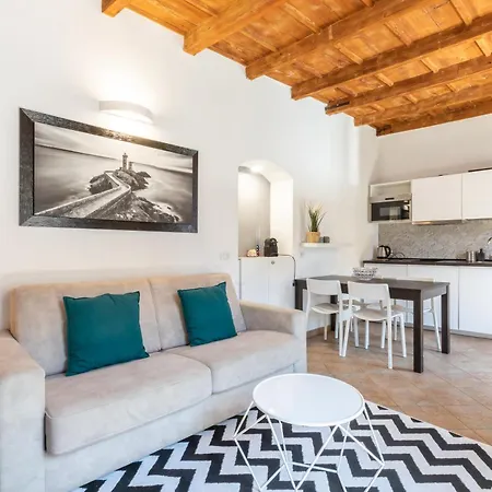 Apartament - Alzaia Naviglio Grande *