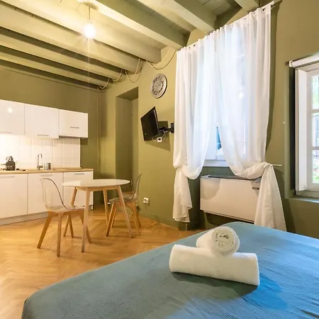 Lejlighed - Alzaia Naviglio Grande Milano