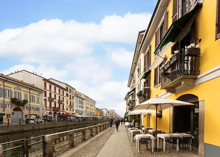 - Alzaia Naviglio Grande Appartement *